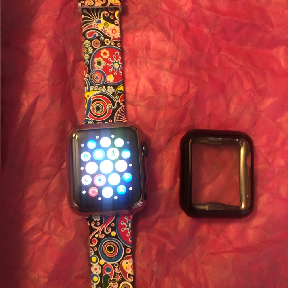Apple Watch - image 2